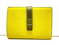 LOEWE　ロエベ　バーティカル　ウォレット　ミディアム　ライムイエロー　アボカドグリーン　カーフ　C660S87X01　2143200501293　【432】