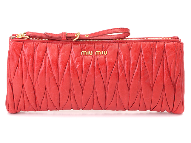 ｍｉｕｍｉｕ マテラッセ クラッチバッグ レッド レザー【436