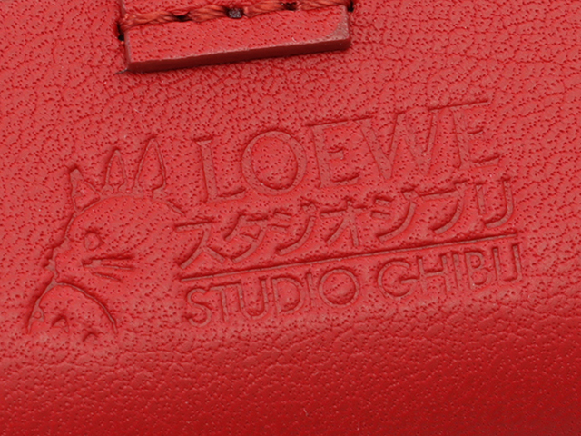 LOEWE　ロエベ　AirPods PRO ケースジブリ カルシファー　ロエベ×スタジオジブリ『ハウルの動く城』カプセルコレクション　 クラシックカーフスキン製 【472】AH