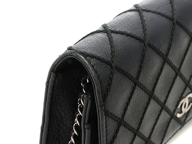 CHANEL シャネル ワイルドステッチマトラッセチェーンウォレット  