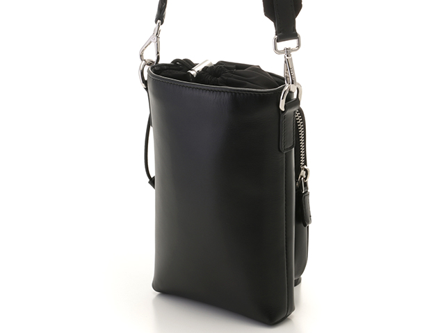 PRADA プラダ スマートフォンケース ブラック レザー 2ZH155 PRADA プラダ スマートフォンケース ブラック レザー 2ZH155