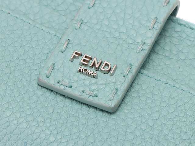 FENDI フェンディ セレリア ジップカードケース ライトブルー