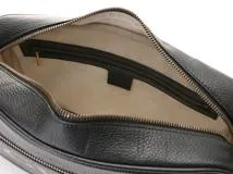 GUCCI　グッチ　ロゴプリント　ショルダーバッグ　523589　ブラック　レザー【433】2143200604192