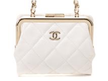 CHANEL　シャネル　マトラッセ チェーン付二つ折がま口財布 ホワイト/GP レザー【472】UH