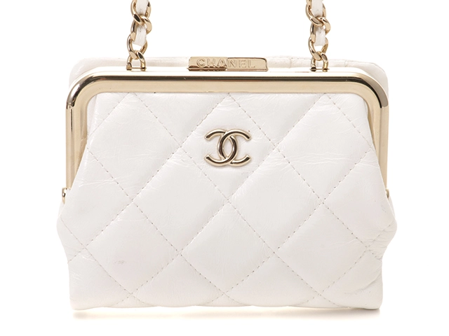 CHANEL シャネル マトラッセ チェーン付二つ折がま口財布 ホワイト/GP 