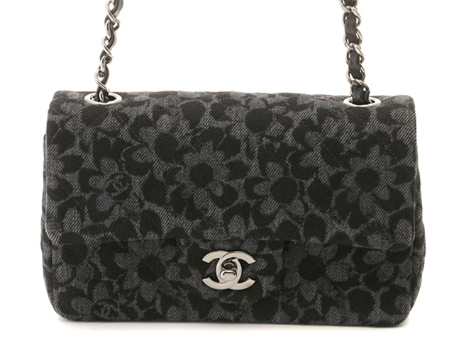 CHANEL カメリア　 ショルダーバッグ シャネル(CHANEL)シャネル カメリア チェーンウォレット