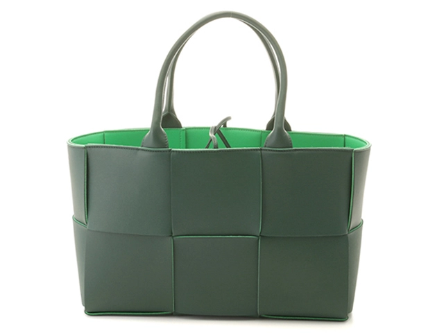 BOTTEGAVENETA ボッテガヴェネタ マキシイントレチャート スモール