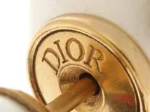 Dior ディオール　トライバルピアス ドラゴンチャーム 金メッキ　【430】2143300179231