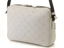 LOUIS VUITTON ルイヴィトン ショルダーバッグ アウトドア