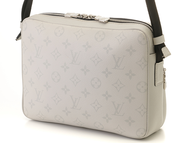 LOUIS VUITTON ルイヴィトン ショルダーバッグ アウトドア