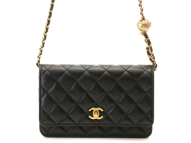 CHANEL シャネル マトラッセ ココボールチェーンウォレット