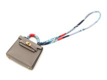 HERMES  エルメス  小物　バッグチャーム　ケリー・ツイリーチャーム　グレー・GP金具　エヴァーカラー・シルク　Y刻印・2020年頃製造　本体のみ【472】HA