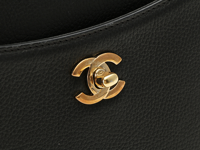 CHANEL シャネル ネオエグゼクティブトート トートバッグ 2WAY CHANEL シャネル ネオエグゼクティブトート トートバッグ 2WAY