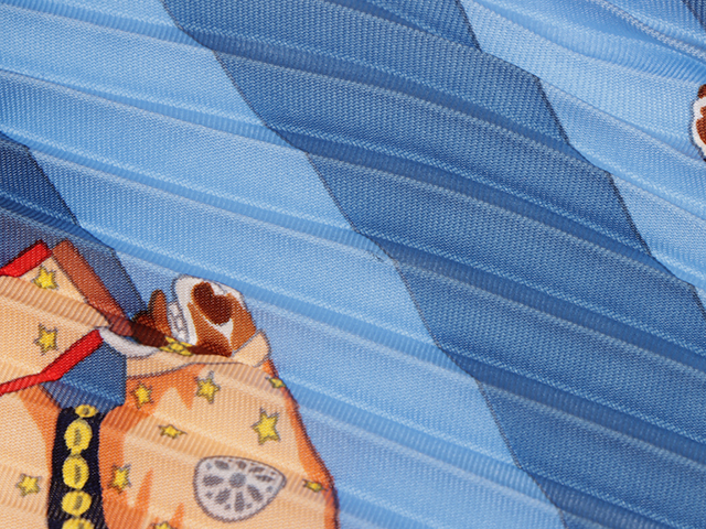 HERMES エルメス プリーツカレ CHOCS EN PLUMES HERMES エルメス プリーツカレ CHOCS EN PLUMES