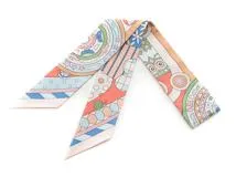 HERMES　エルメス　ツイリー　Les Murmures de la Foret 　063005S 02　ベージュローズ　シルク　【432】2143400213255