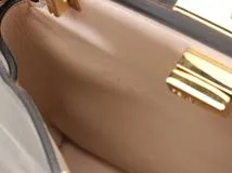 FENDI フェンディ ピーカブーアイコニック エッセンシャリー 8BN302 カーキ レザー phoneケース付き 【460】2143400221236