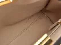 FENDI フェンディ ピーカブーアイコニック エッセンシャリー 8BN302 カーキ レザー phoneケース付き 【460】2143400221236