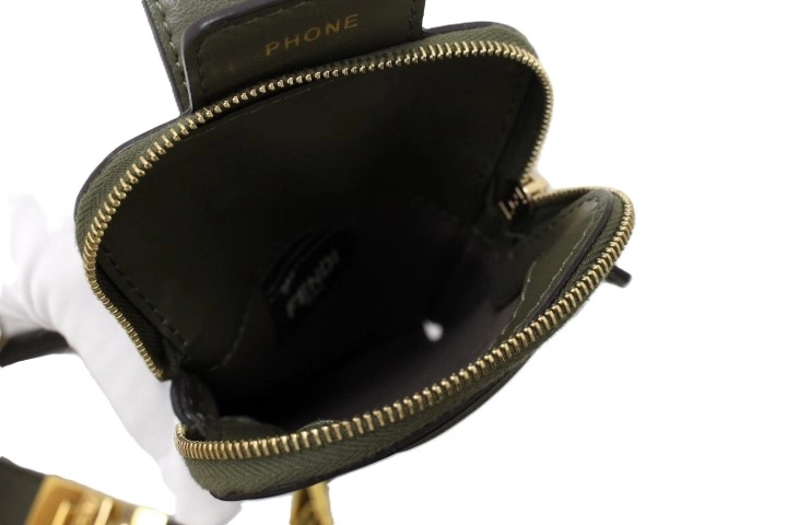 FENDI フェンディ ピーカブーアイコニック エッセンシャリー 8BN302 カーキ レザー phoneケース付き 【460】2143400221236