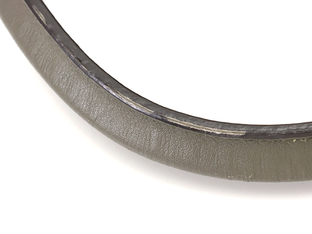 FENDI フェンディ ピーカブーアイコニック エッセンシャリー 8BN302 カーキ レザー phoneケース付き 【460】2143400221236