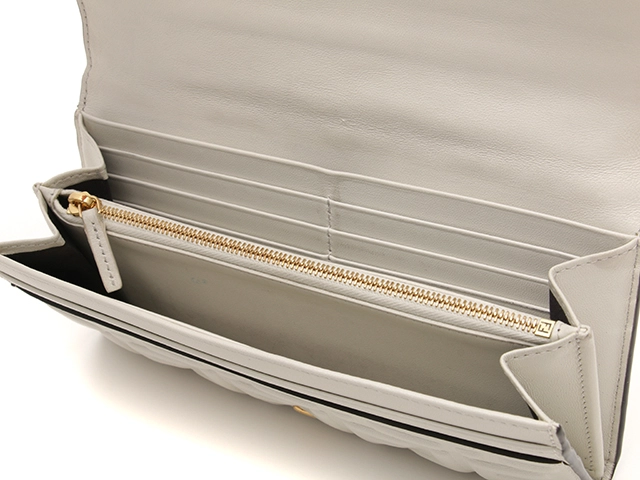 FENDI フェンディ 財布 コンチネンタル フラップロングウォレット ホワイト レザー 8M0251 2143500288436 【中古】【大黒屋】【200】