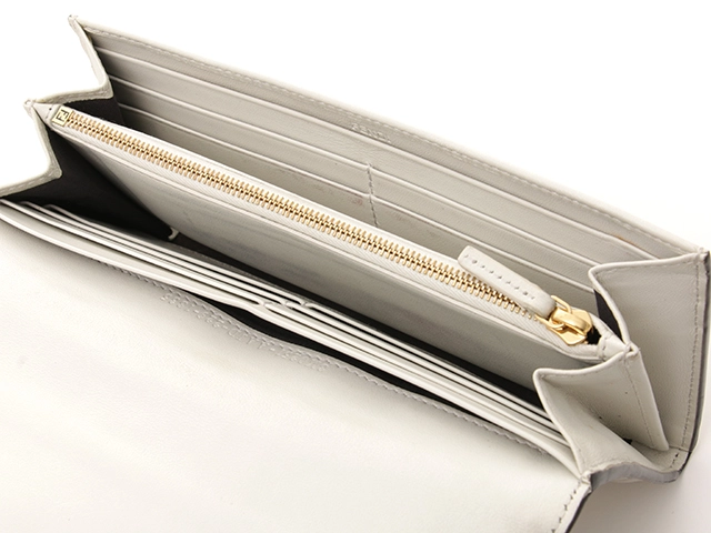 FENDI フェンディ 財布 コンチネンタル フラップロングウォレット ホワイト レザー 8M0251 2143500288436 【中古】【大黒屋】【200】