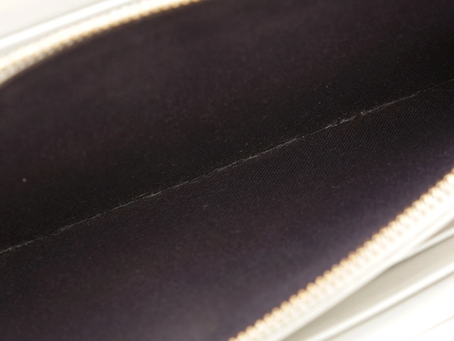 FENDI フェンディ 財布 コンチネンタル フラップロングウォレット ホワイト レザー 8M0251 2143500288436 【中古】【大黒屋】【200】