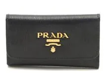 ✨未使用に近い✨　PRADA キーケース　6連　三角プレート　ヴィッテロムーブ ✨未使用に近い✨ PRADA キーケース 6連 三角プレート ヴィッ