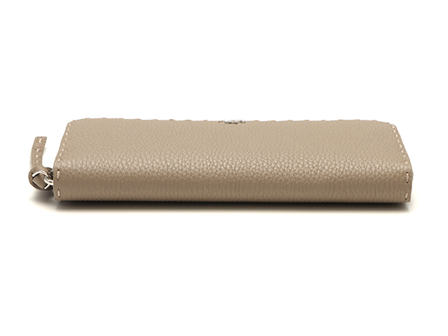 FENDI フェンディ セレリア ピーカブー ジップアラウンド財布 長財布