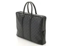 LOUIS VUITTON ルイヴィトン ポルトドキュマン・ボワヤージュ