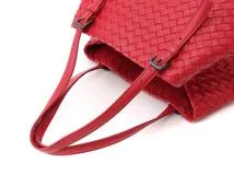 BOTTEGA VENETA　ボッテガヴェネタ　イントレチャート　レッド　レザー　トートバッグ【207】2143700198184