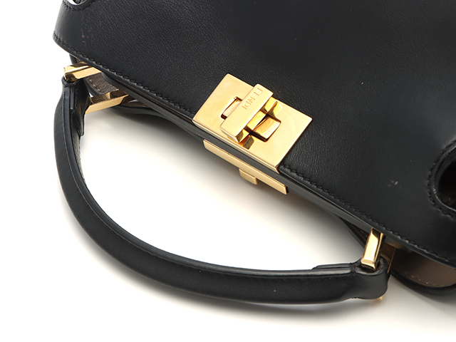 FENDI フェンディ ピーカブー エッセンシャリー ブラック/GP