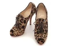 Christian Louboutin クリスチャンルブタン レオパードパンプス