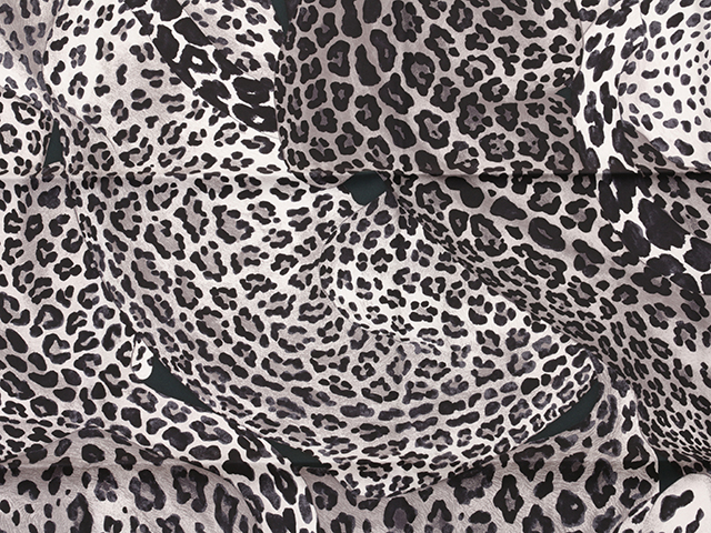 HERMES エルメス スカーフ カレ90 Lazy Leopardess レイジー レオパード オリーブ 正規品 / 31169レディース