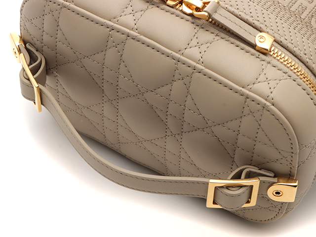 DIOR ディオール カナージュ　バニティ ショルダーバッグ ベージュ レザー Christian Dior クリスチャンディオール DIORTRAVEL スモール