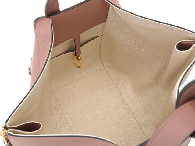 LOEWE ロエベ ハンモックスモールバッグ A538S35X18 ピンク LOEWE ロエベ ハンモックスモールバッグ A538S35X18 ピンク