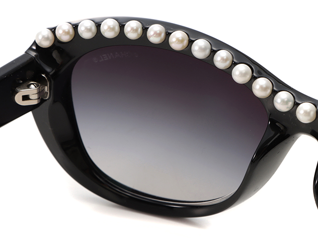 【激レア】CHANEL シャネルサングラス　フェイクパール　5040 激レア】CHANEL シャネルサングラス フェイクパール 5040
