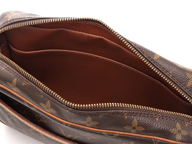 LOUIS VUITTON ルイ・ヴィトン コンピエーニュ23 セカンドバッグ
