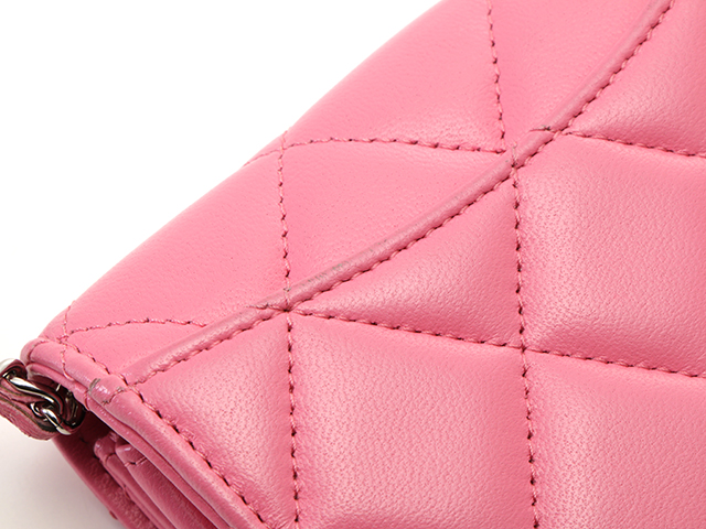 CHANEL シャネル マトラッセ チェーンウォレット ミニ財布