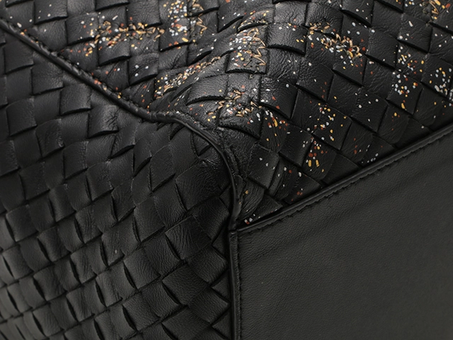 BOTTEGA VENETA ボッテガ・ヴェネタ イントレチャート ブラック【432】2146000360046