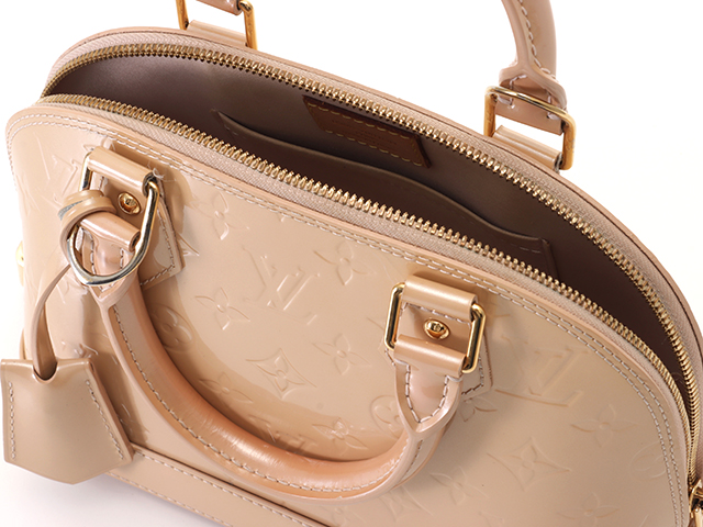Louis Vuitton ルイ・ヴィトン アルマBB ヴェルニ ベージュ