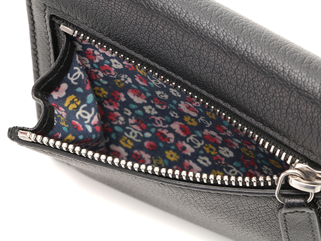 CHANEL シャネル ラッキークローバー 三つ折り財布 ブラック/SV CHANEL シャネル ラッキークローバー 三つ折り財布 ブラック/SV