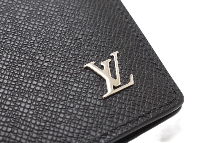 LOUIS VUITTON ルイ・ヴィトン ポルトフォイユ・ブラザ 2つ折り長財布  