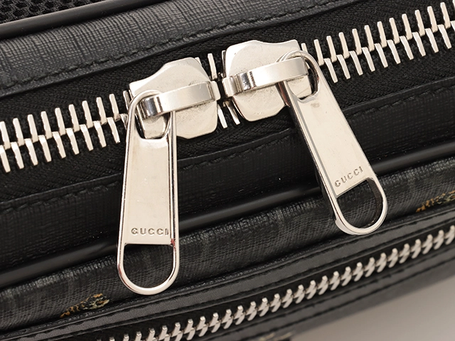 GUCCI　グッチ　タイガー　GGスプリーム　ウエストバッグ　ブラック　PVC/レザー【433】