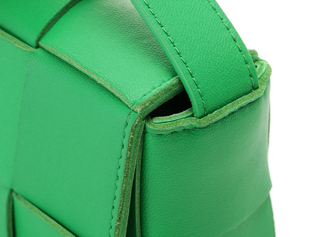 BOTTEGA VENETA　ボッテガヴェネタ　キャンディカセット　ショルダーバッグ　ミニバッグ　グリーン　カーフ　2146000408229　【434】