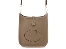 HERMES　エルメス　エヴリンTPM　ショルダーバッグ　エトゥープ／SV　トリヨンクレマンス　433