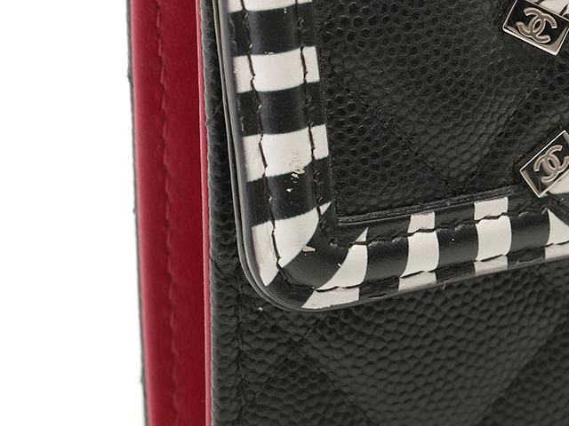 CHANEL　シャネル　CCフィリグリー　コンパクトウォレット　ブラック/ホワイト/SV キャビア　【471】IK