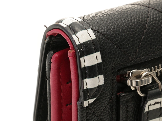 CHANEL　シャネル　CCフィリグリー　コンパクトウォレット　ブラック/ホワイト/SV キャビア　【471】IK