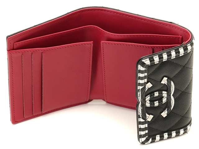 CHANEL　シャネル　CCフィリグリー　コンパクトウォレット　ブラック/ホワイト/SV キャビア　【471】IK