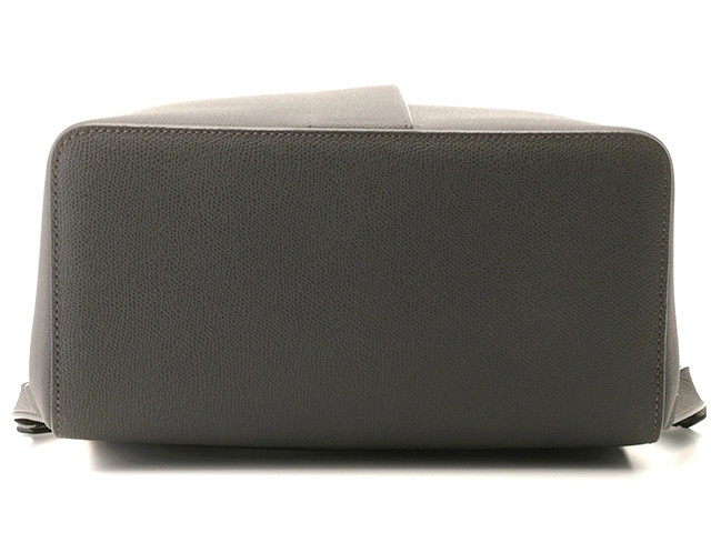 Valextra　ヴァレクストラ　バックパック　V-Line Backpack/Vラインバックパック　カーフ　セメントグレー　MBVL0041010LRL99GM　【472】AH