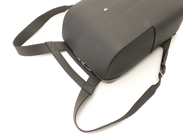 Valextra　ヴァレクストラ　バックパック　V-Line Backpack/Vラインバックパック　カーフ　セメントグレー　MBVL0041010LRL99GM　【472】AH